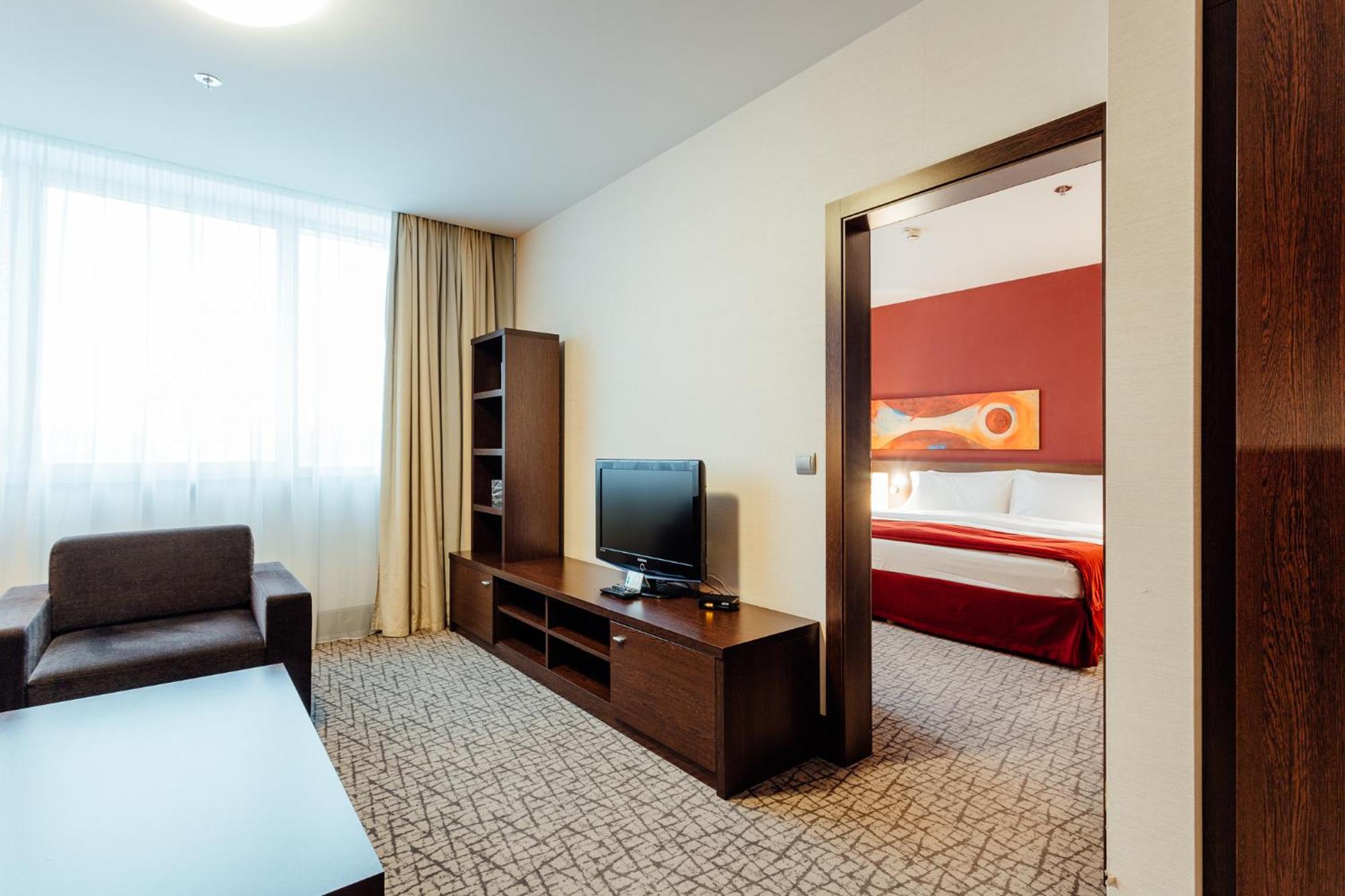 Holiday Inn Zilina, An Ihg Hotel Bagian luar foto